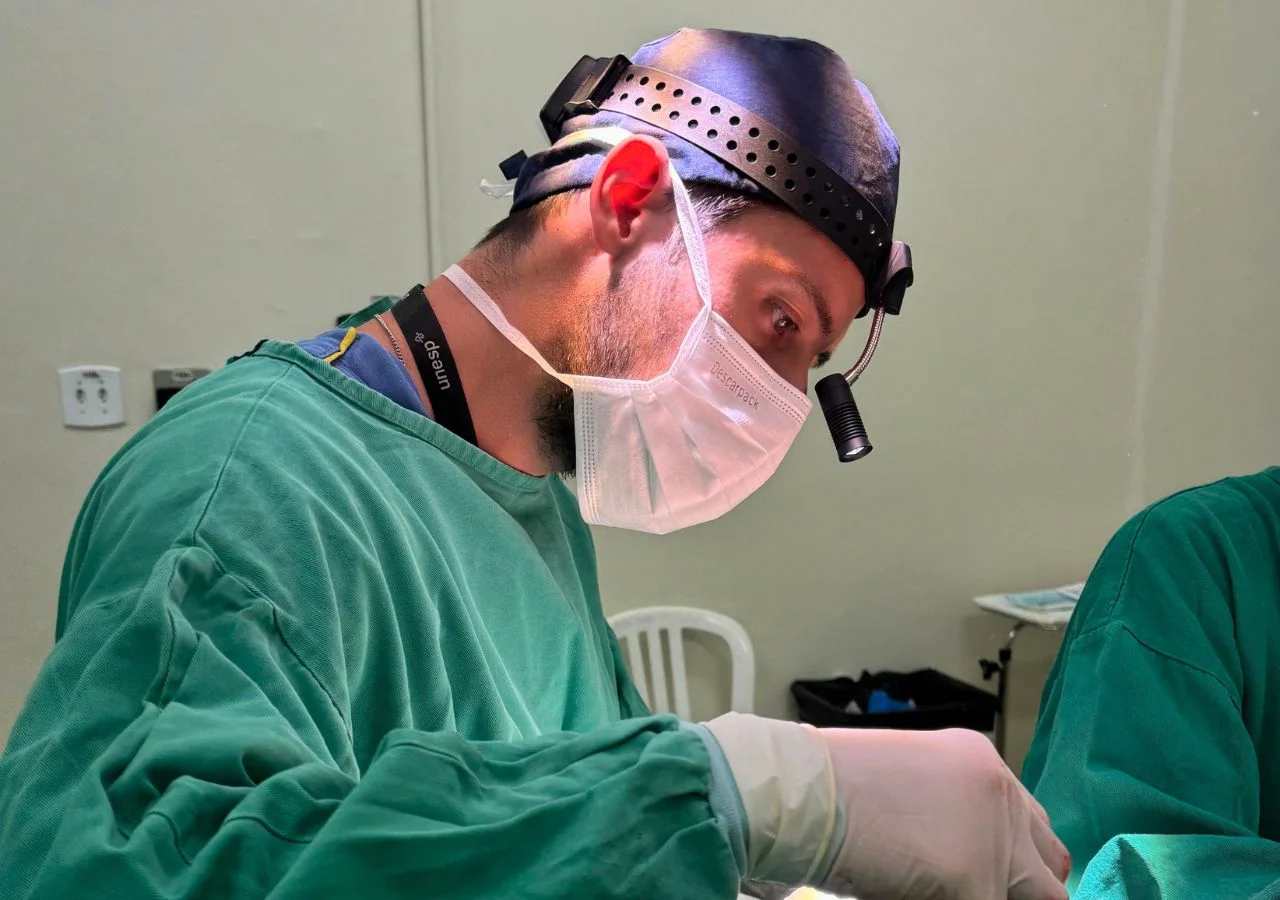 Lipoenxertia na face em Curitiba — Dr. Luis Brunello Lipoenxertia na face em Curitiba — Dr. Luis Brunello