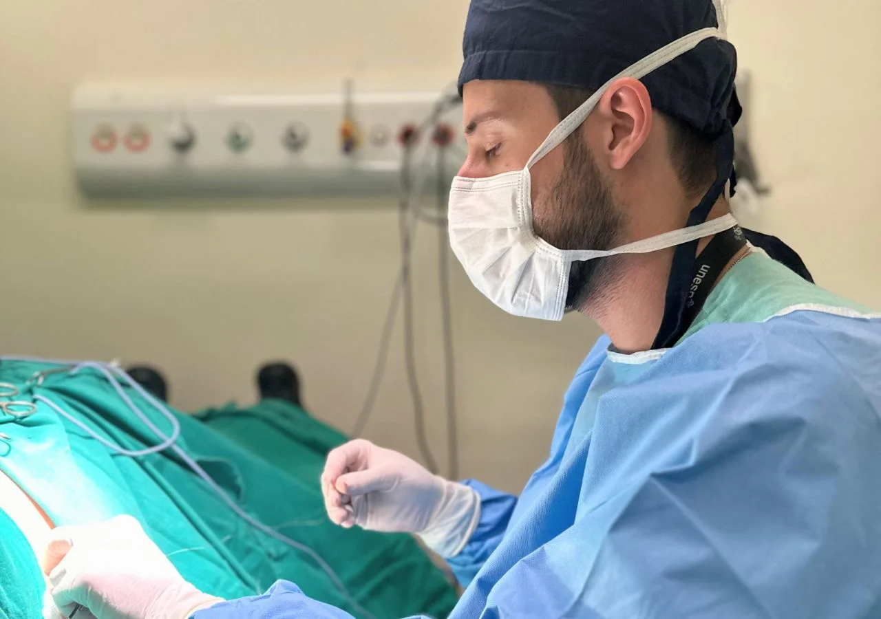 Otoplastia em Curitiba — Dr. Luis Brunello